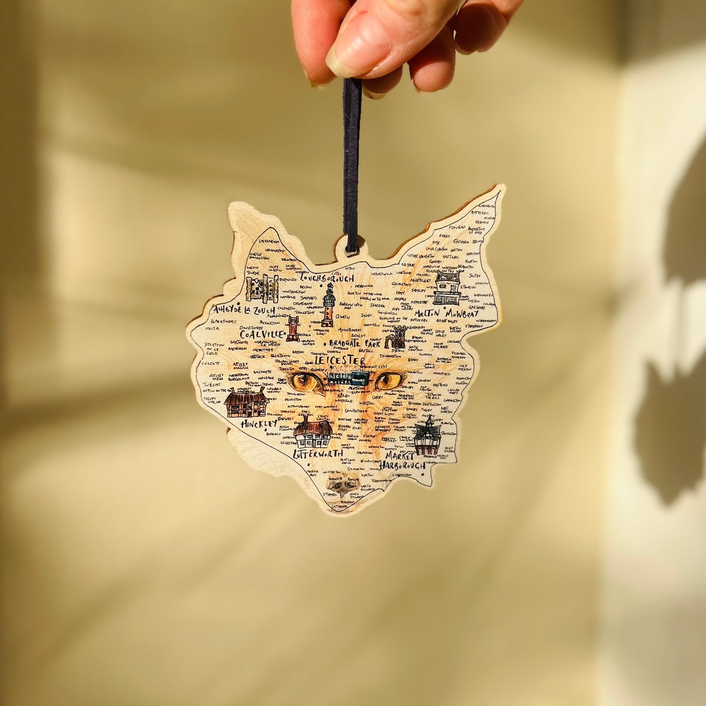 Leicestershire Fox Wooden Bauble