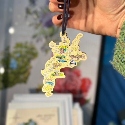 Cotswolds Wooden Bauble